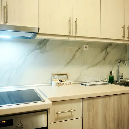 아파트 Modern Downtown Flat By Golden H&r 테살로니키